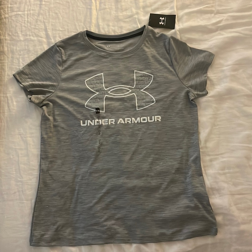 UNDER ARMOUR
